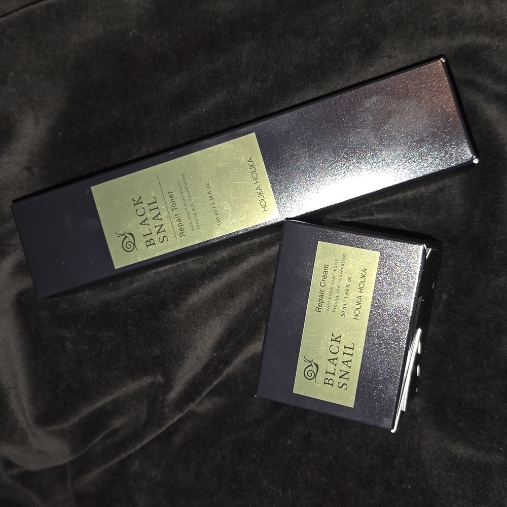 Holika Holika Black Snail Repair Toner and Repair Cream Duo